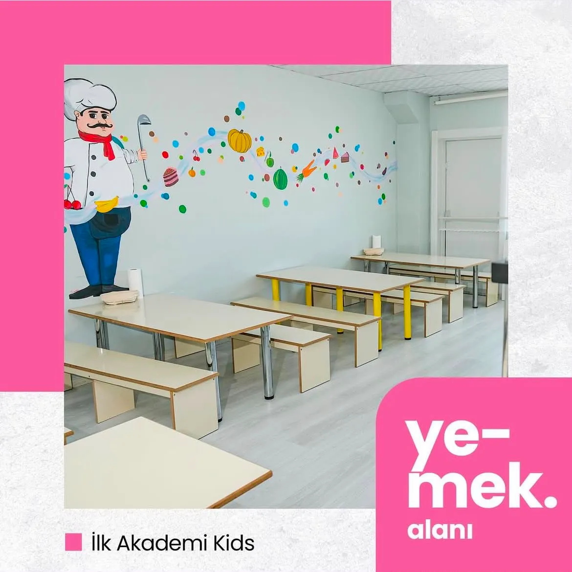 Aşçı duvar resimli yemek alanı